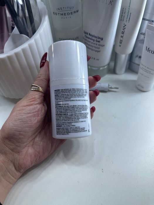 Iluma Intense Brightening Exfoliating Powder энзимная пудра эксфолиант