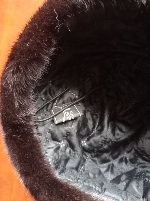 Шапка норкова жіноча