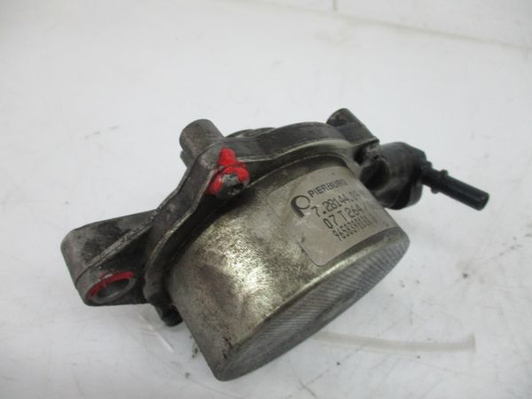 Depressor dos travões / bomba de vácuo FORD Fiesta VI (CB1, CCN)