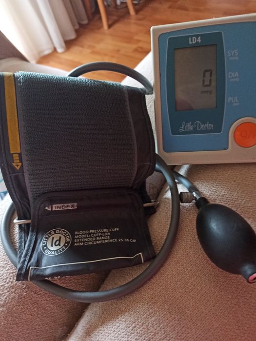 Тонометр полуавтомат LD 4 продам