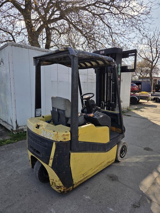 Wozek widlowy jungheinrich 3 kolowy triplex elektryczny  linde