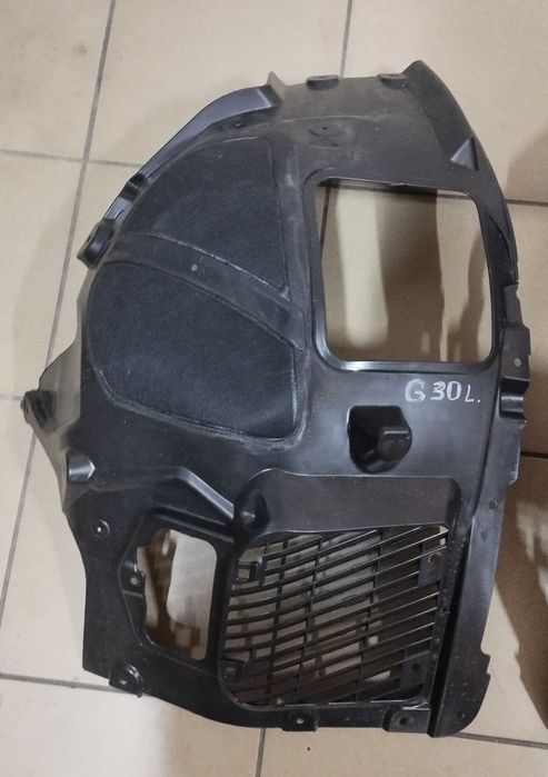 BMW 5 G30 підкрилок передній 51717340785 передня частина 51717340786