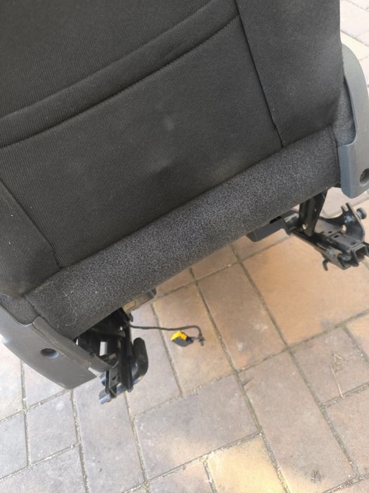 Продам сидіння Пежо