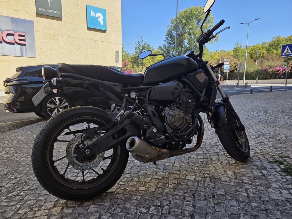 Yamaha XSR 700 impecável