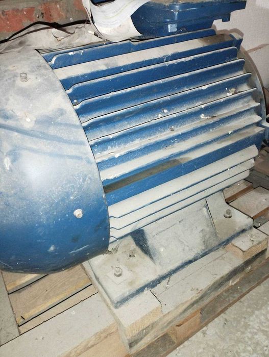 Електродвигун 37кВт 740об/хв 4АМУ250S8 (АИР250S8) та 4АМУ280S8: 45 000 ...