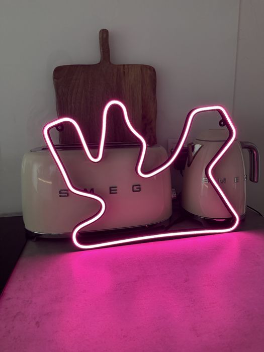 F1 Katar Doha circuit neon różowy