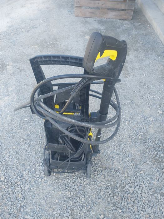 Продам Karcher K 4
