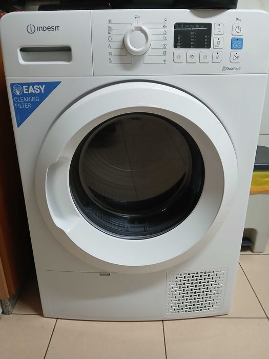 Máquina de secar roupa