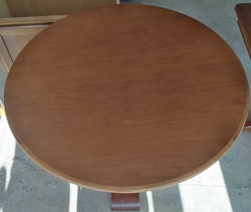 Round Table 1.2M in Diameter64297966308227120