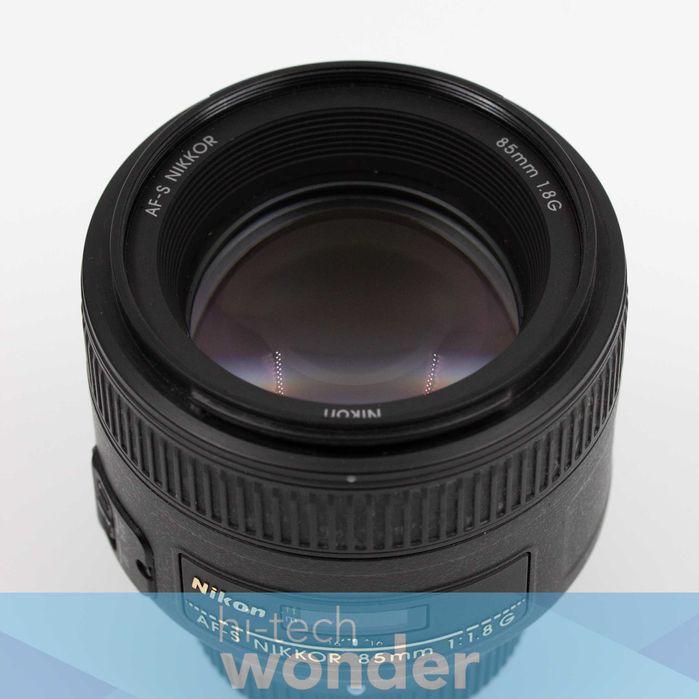 Nikon 85mm f/1.8 G AF-S Nikon F