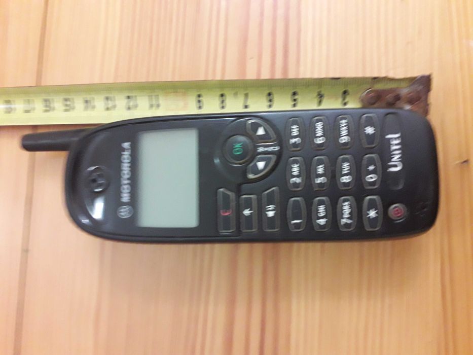 Мобильный  телефон" PHILIPS"