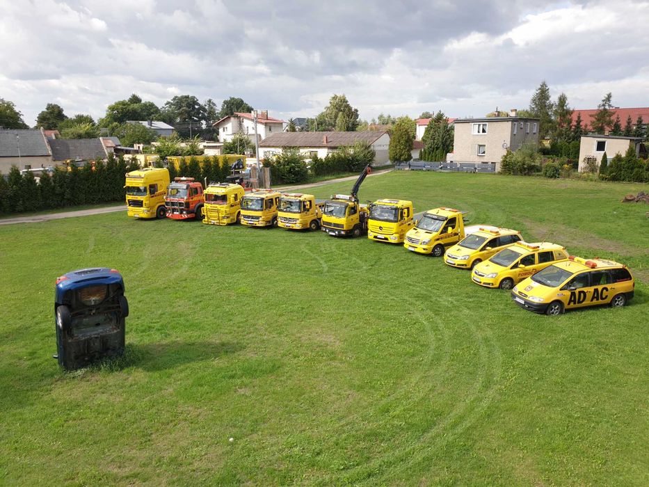 Transport rozładunki widlak ładowarka pomoc drogowa HDS dzwig koparka