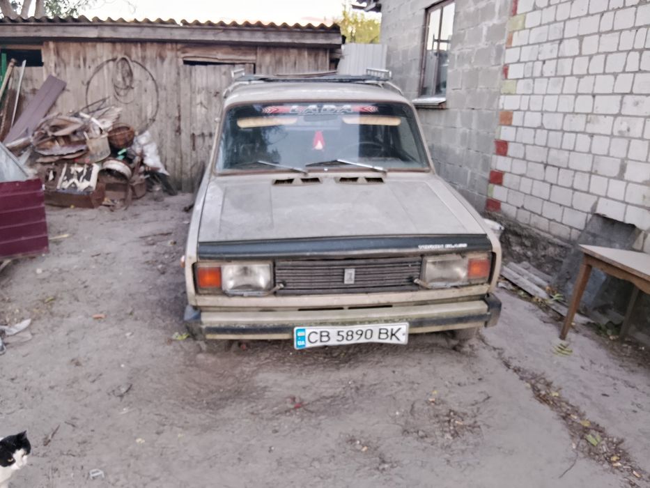 Продам ваз 2105  на запчастини
