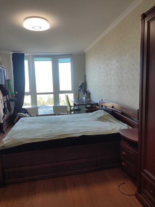 Продажа 2к.квартири 77м,ЖК Русанівська Вежа,проспект  Соборності 30А!