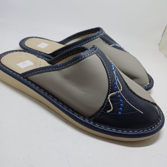 Nowe pantofle góralskie ze skóry roz 37 dł wkładki 23.5 cm
