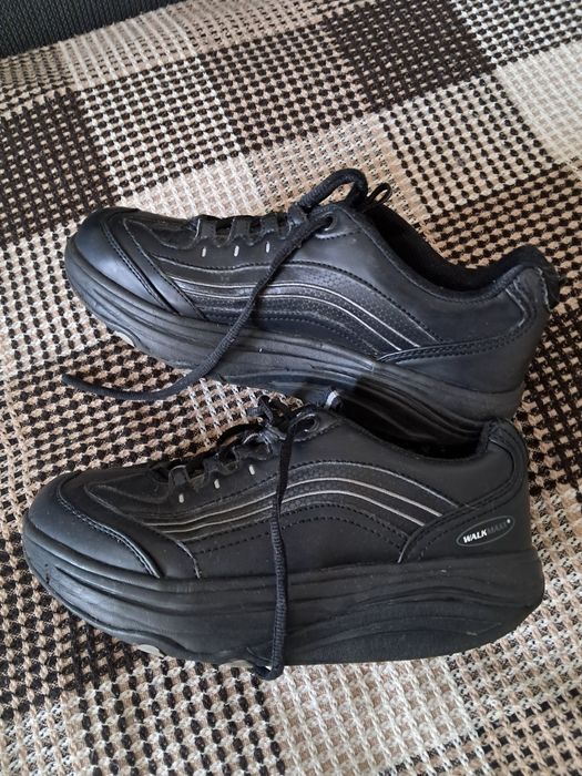 Кросівки WALKMAXX ортопедичні для ходьби ,зручні, чорні р39 ,ціна350