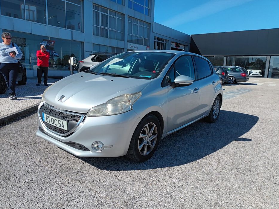 C A RR O em muito bom estado