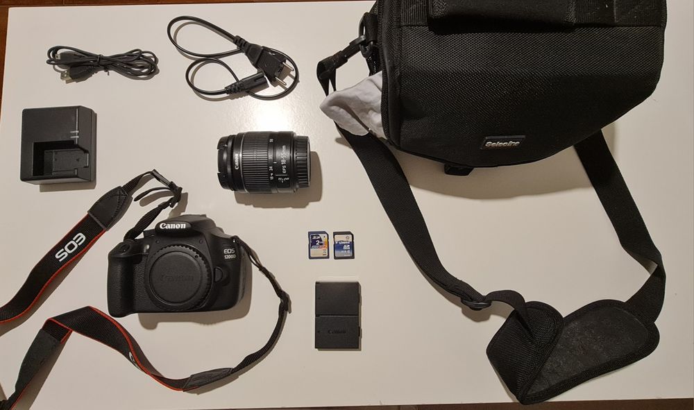 Máquina fotográfica Canon EOS 1200D