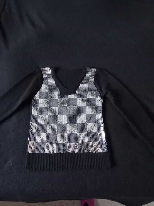 Sweter damski czarny z cekinami 38
