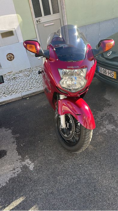 Honda cbr  1100 xx