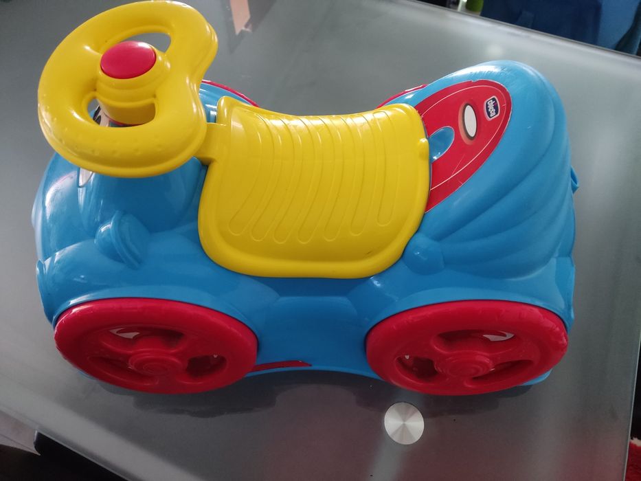 Carro ( andador ) Chicco + carro Action Man
