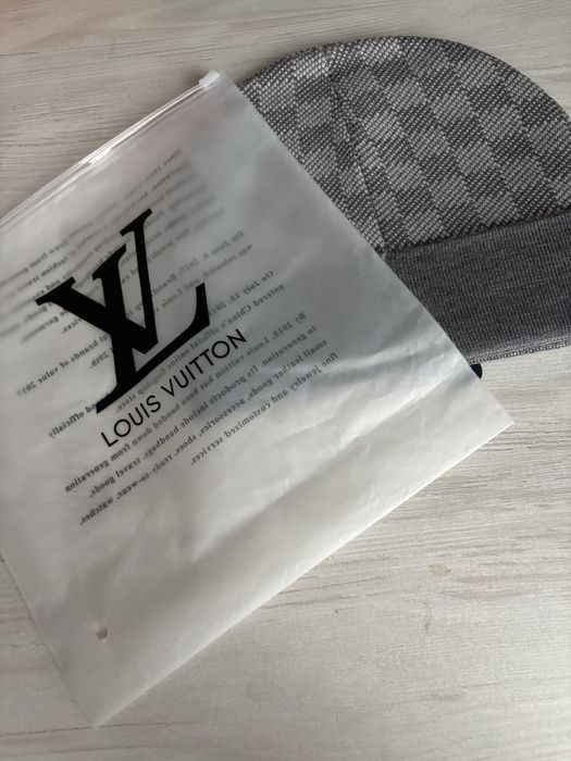 Czapka lv szara designer