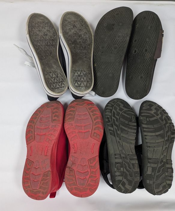 Zestaw używanych butów 39 tenisówki, klapki, adidasy, sandały