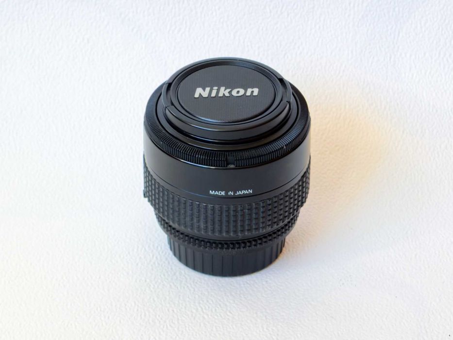 Автофокусний зум-об'єктив Nikon AF NIKKOR 35-70mm 1:3.5-4.5