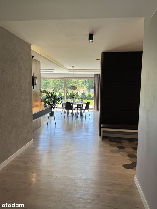 Nowoczesny dom z 2018r. 200 m² | Działka 2814m² | Budynek gosp.80m²