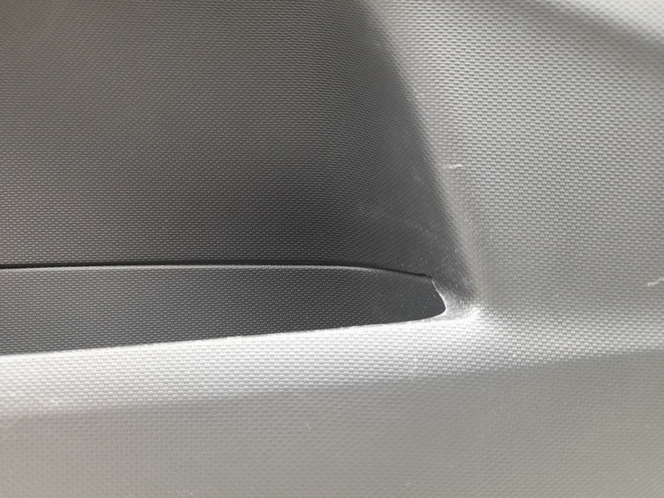 Forra porta / quartela frente direita RENAULT Clio IV (BH_)