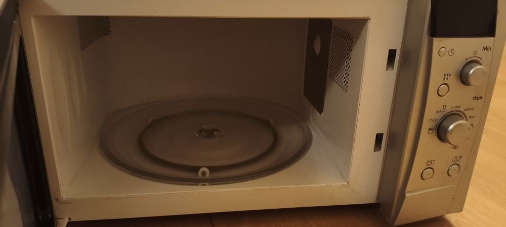 Kuchenka mikrofalowa LG