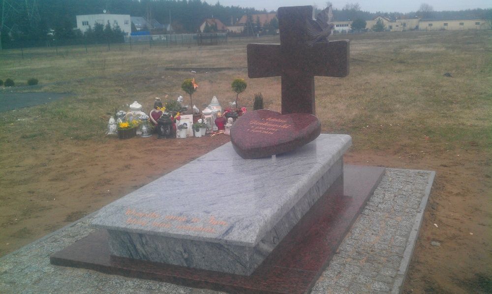 nagrobek granit Orion