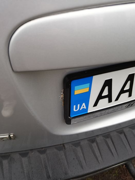 Продається Hyundai Santa FE надійне, обслужена сімейне авто.