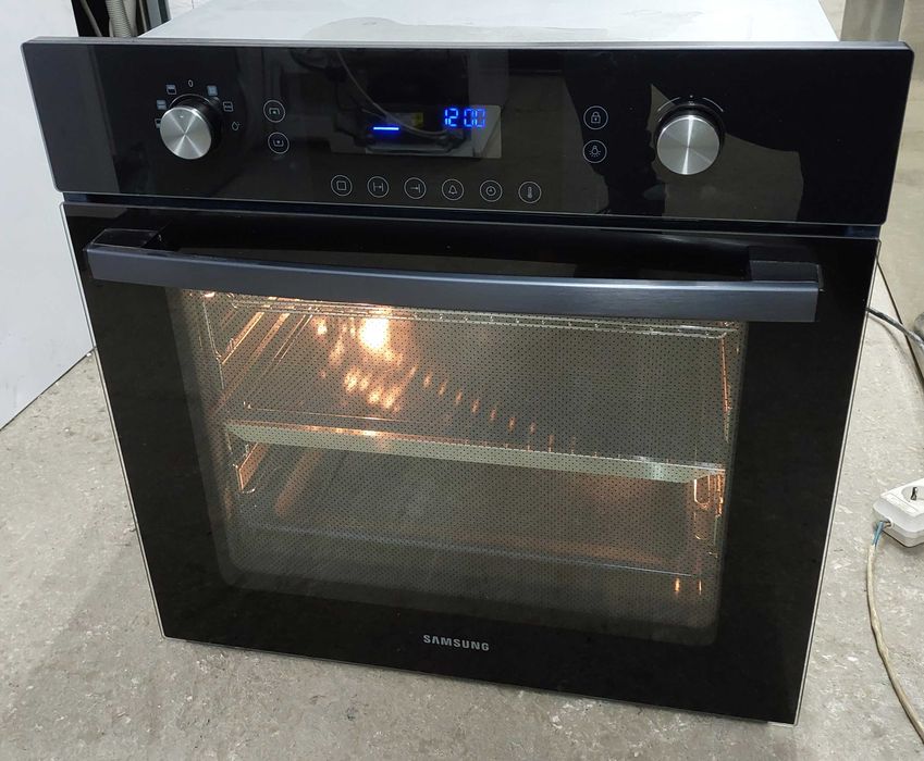 Духовой шкаф электрический Самсунг Samsung BQ1D6G144 черный