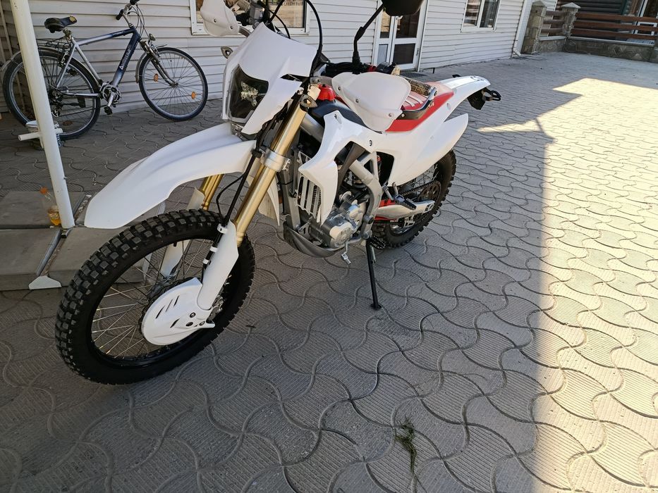 sockmoto  CRF 250