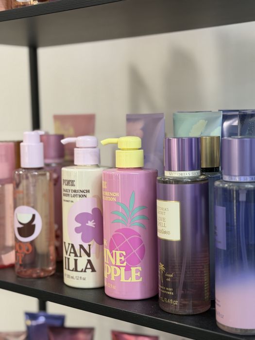 Victoria’s Secret,Pink спреї та лосьйони.Є опт