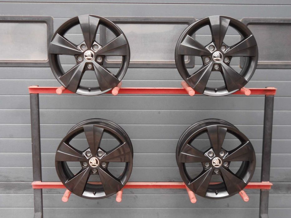 Felgi aluminiowe 16 5x112 OE Skoda Octavia IV III B.Ładne
