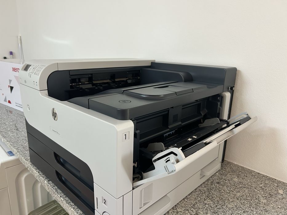 Impressora HP LaserJet 700 M712
