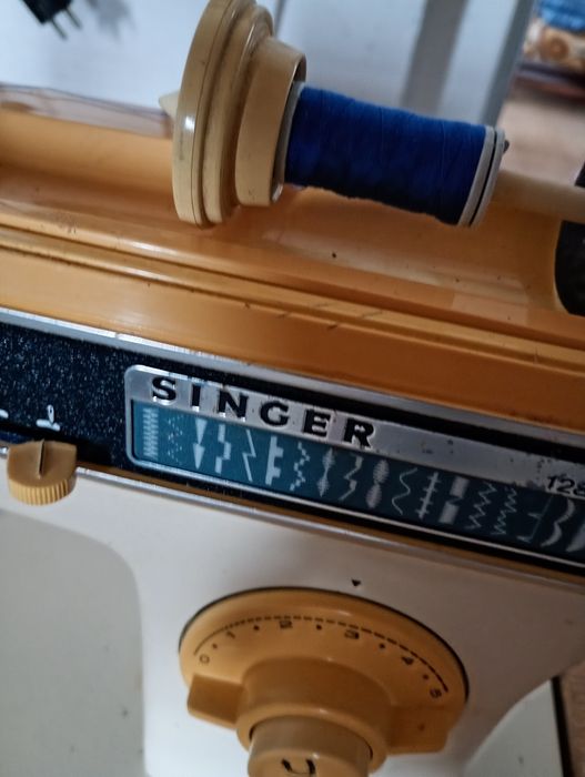Máquina de costura Singer
