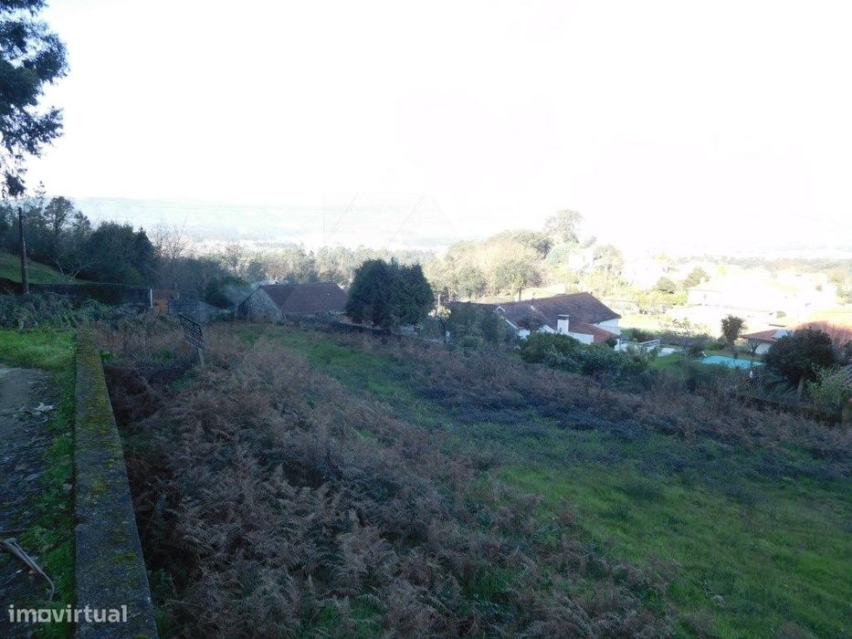 Terreno de construção.