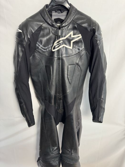 Kombinezon skórzany Alpinestars model Challenger v2 1-czesciowy roz.50