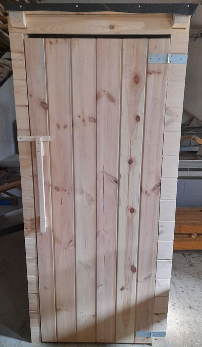 Wc. Wychodek na budowe działke.