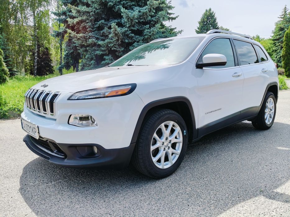 Jeep Cherokee не їздила по Україні