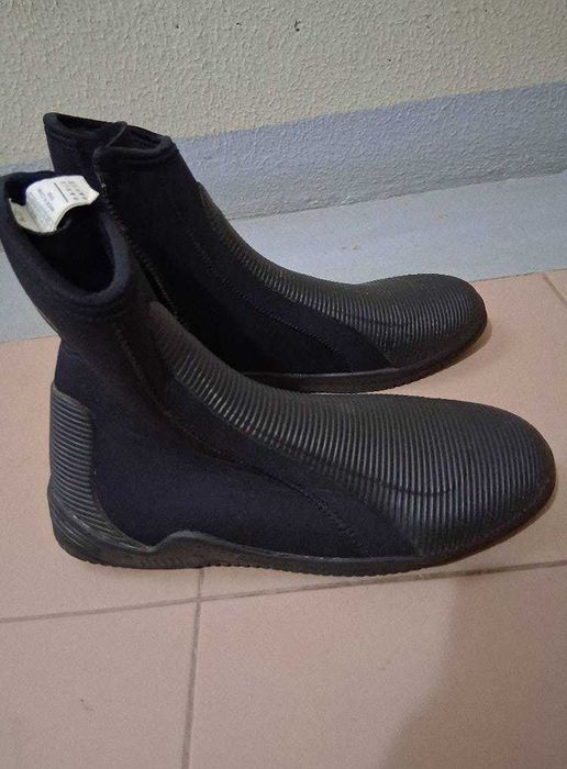 DECATHLON Botins Mergulho Neoprene / Neoprene Diving Boots - TRIBORD