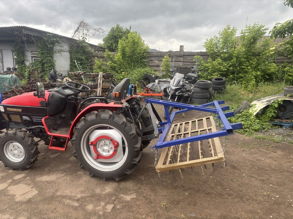 Продам трактор з навесним