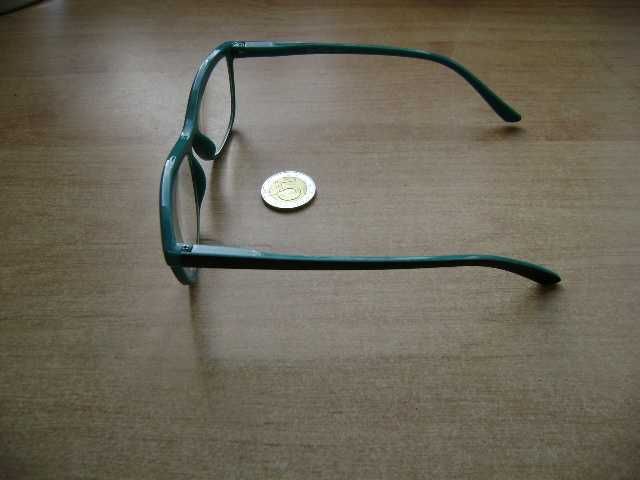 Starocie z PRL Okulary damskie korekcyjne +2,5 dioptrii rozstaw 13,5cm