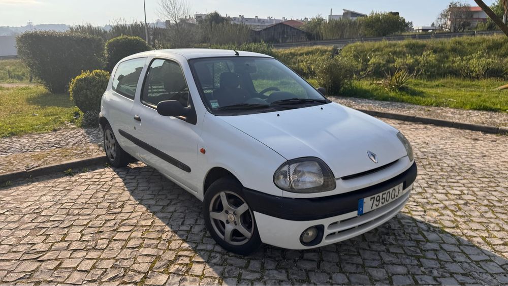 Vendo este carro Renault Clio 1.9 D
