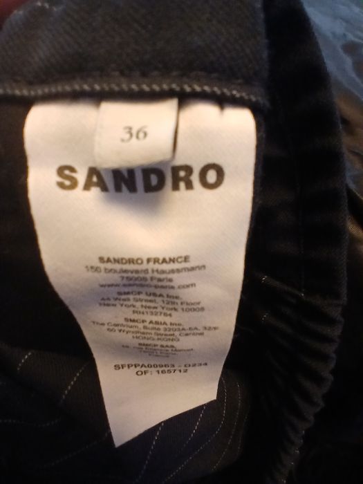 Fato feminino (marca Sandro)