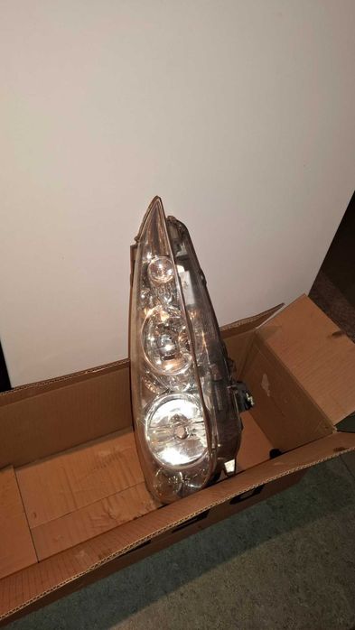 Farol Direito Peugeot 308