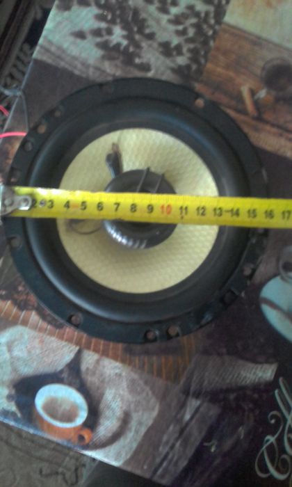 Автомобільна акустична в відмінному стані